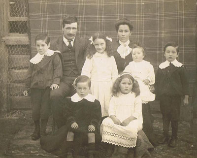 free family c1913